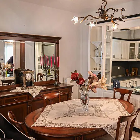 Apartment Soula's Traditional House